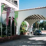 Parque Tropical Отель 4*