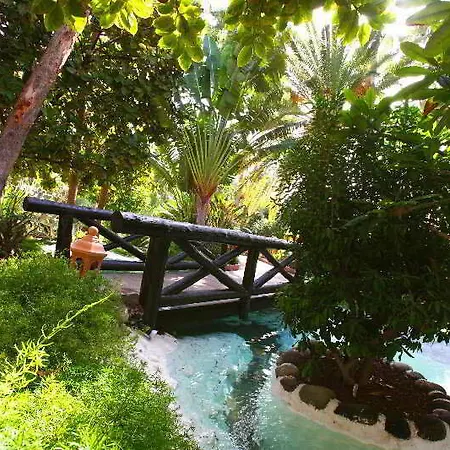 호텔 Parque Tropical 4*