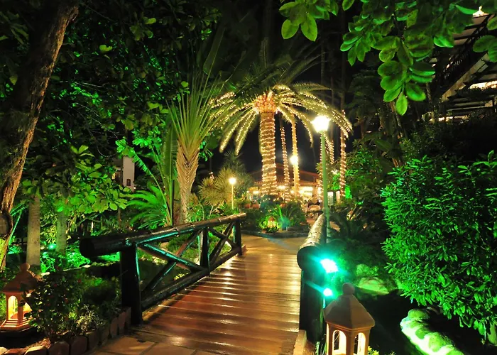 Hotel Parque Tropical