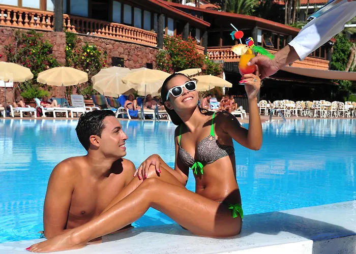 Parque Tropical Hotel 4*