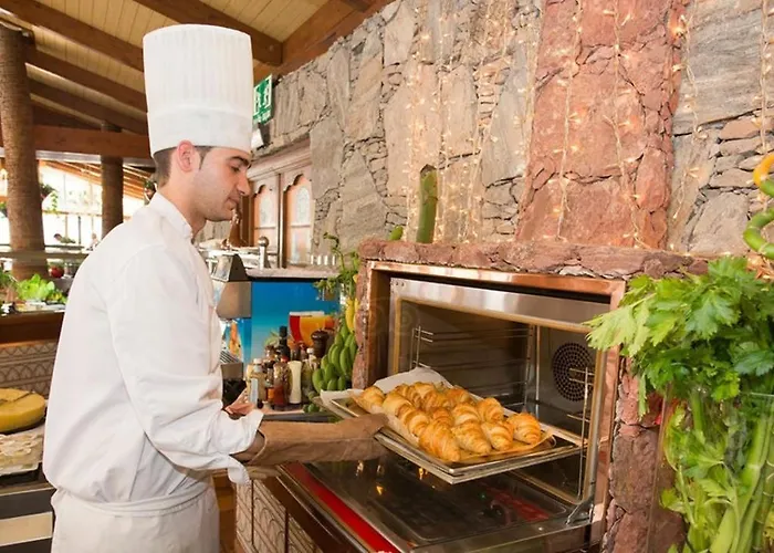 Hotel Parque Tropical 4*